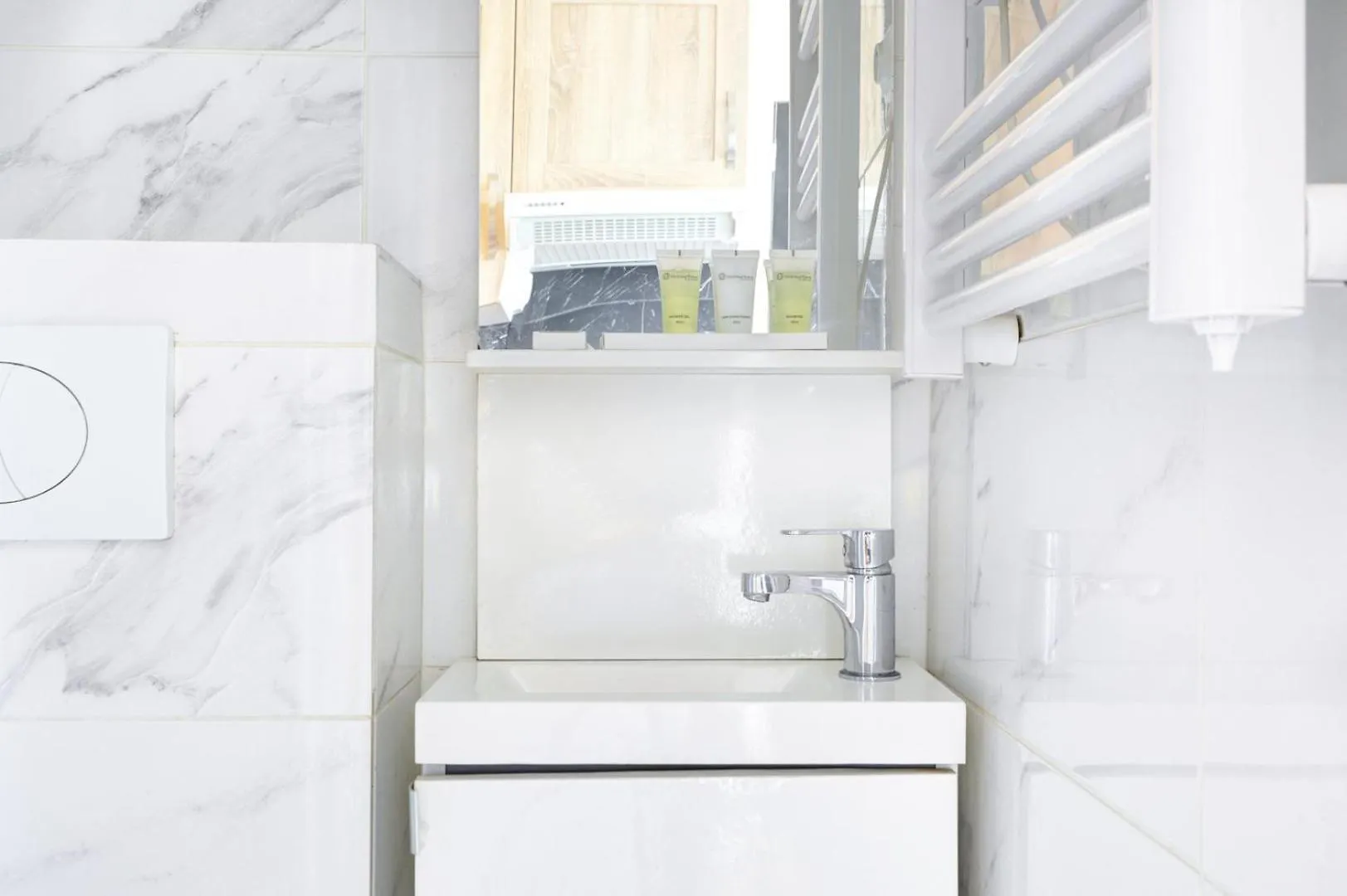 Bluestay 39 - Superb Apartment In Paris France